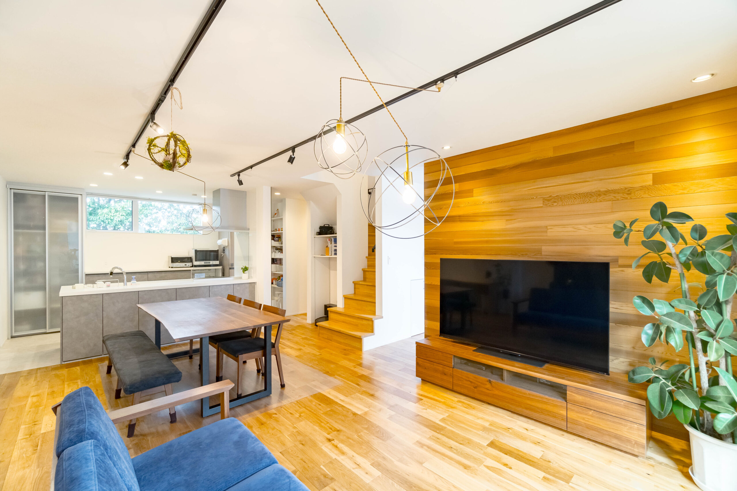 天然木の突板を採用したアクセントウォール